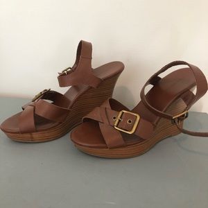 Banana republic leather wedges Sandals